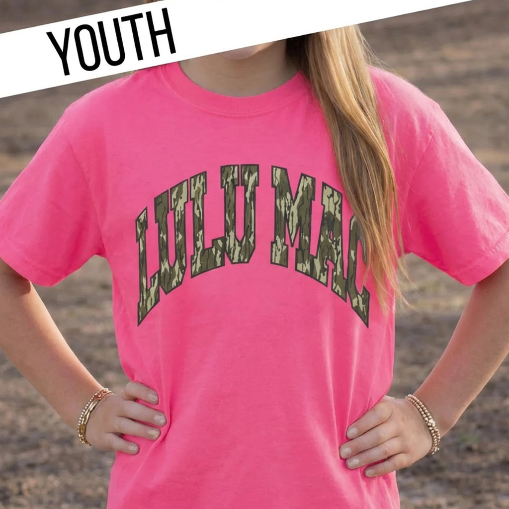 KD-MO-1000  Mossy Oak Bottomland Neon Pink Youth Comfort Colors Mossy Oak Tee